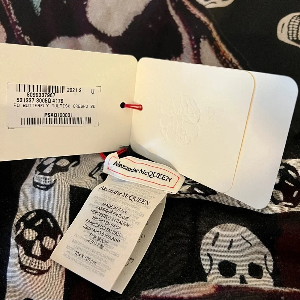 NWT Alexander McQueen Large Skull & Butterfly Crespo Scarf - Black w/white & red - Picture 4 of 5